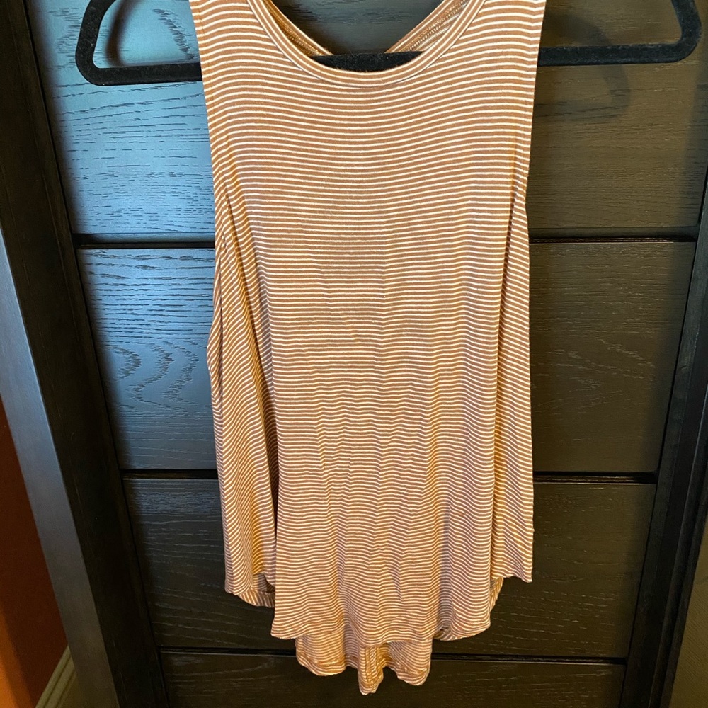 AE tank top twist back